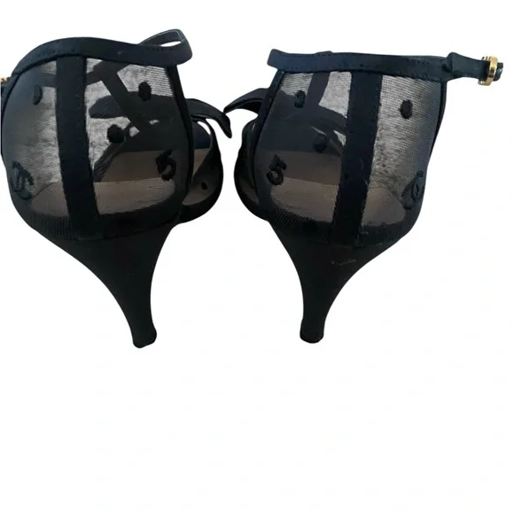 AUTHENTIC! CHANEL Black Women's Heels with Bow Accent - Picture 6 of 13